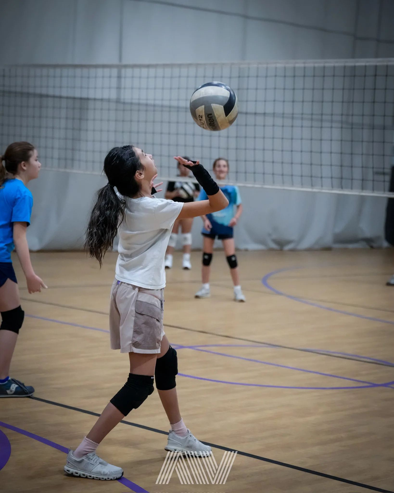 Young A4 athlete practicing during a Smashball session